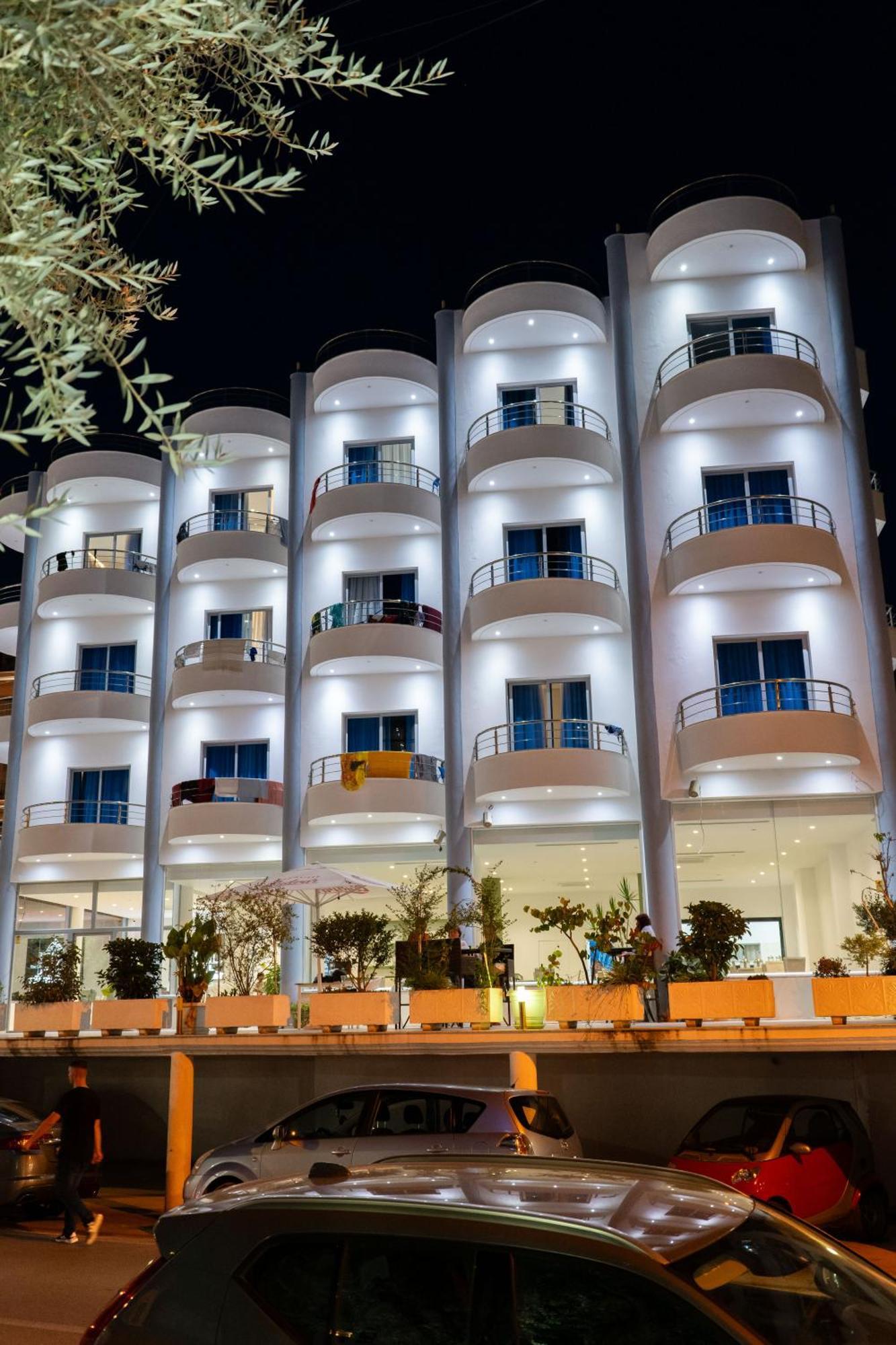 Arel Hotel Sarandë Exterior foto